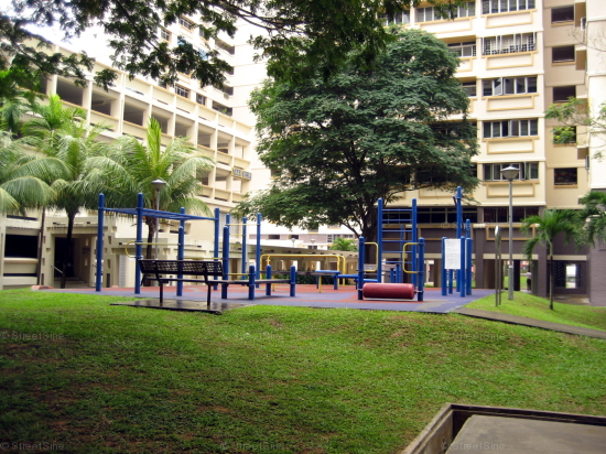 Pasir Ris Street 71 thumbnail photo
